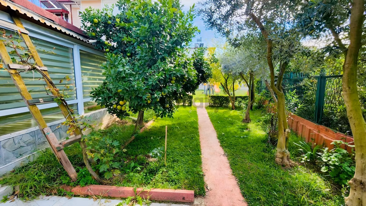 Çenger De Satılık Köşe 5+1 Villa - 26