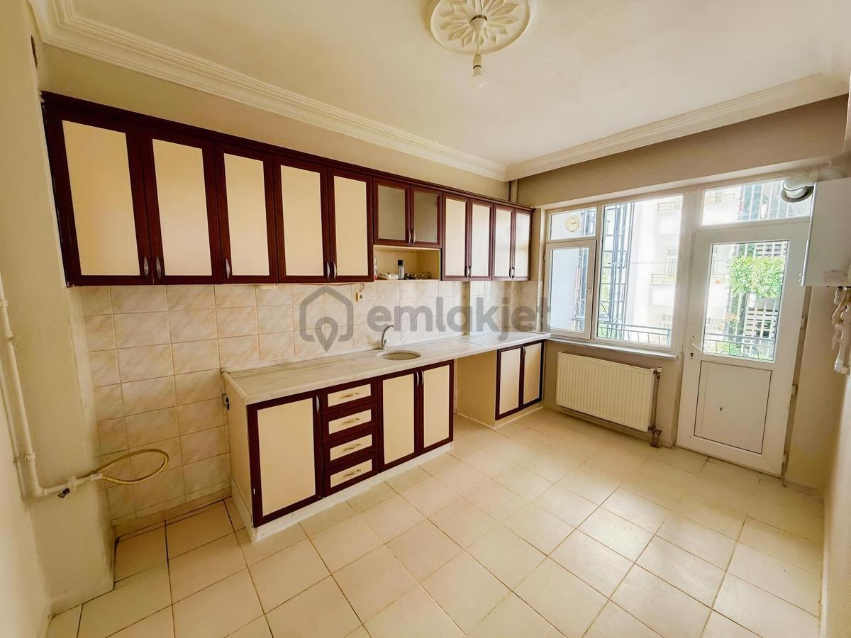 Net Emlaktan Anayol Üstü Bakımlı Satılık Daire - 9