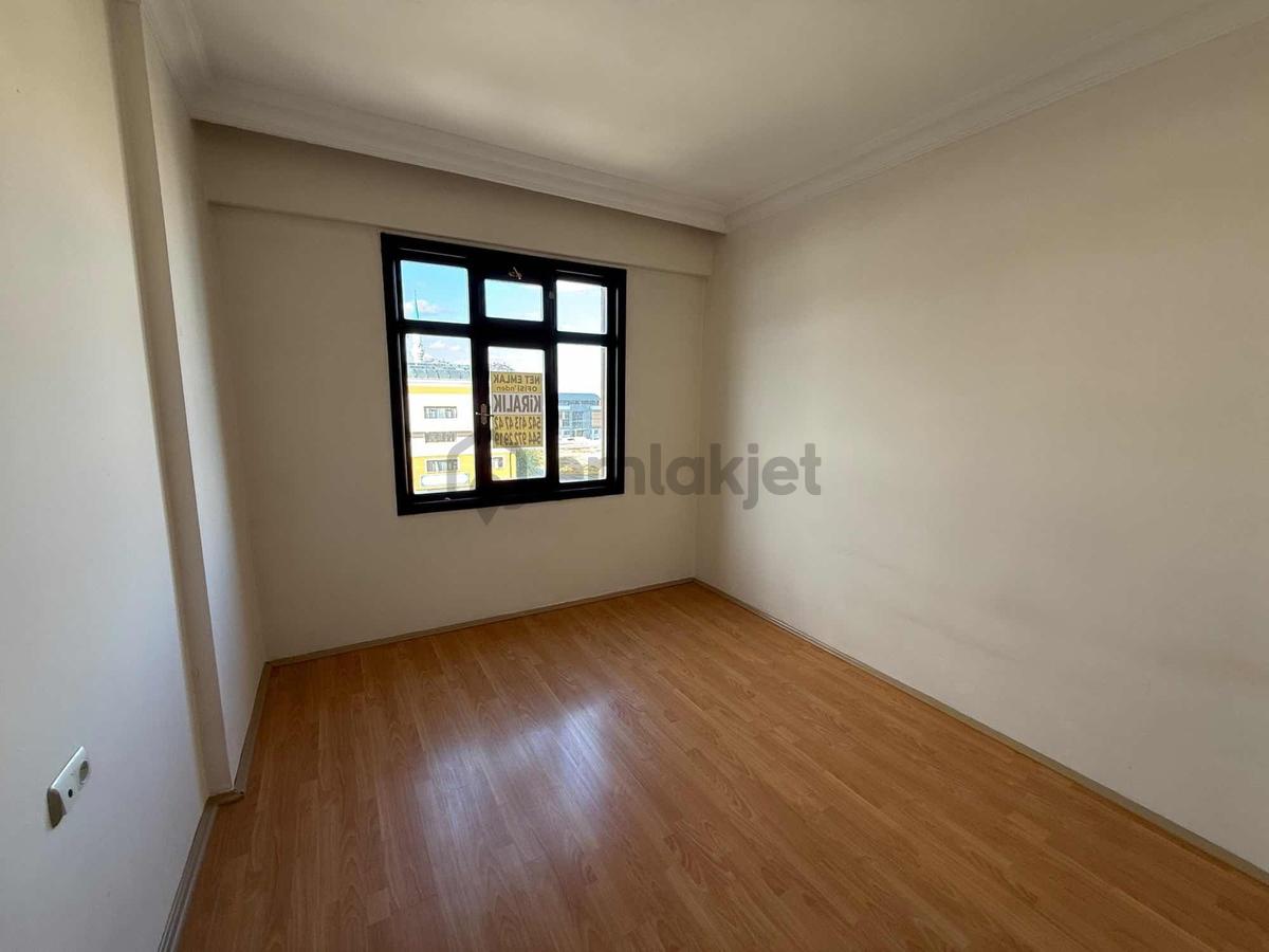 Net Emlaktan 3+1 Ara Kat Bakımlı Satılık Daire - 4