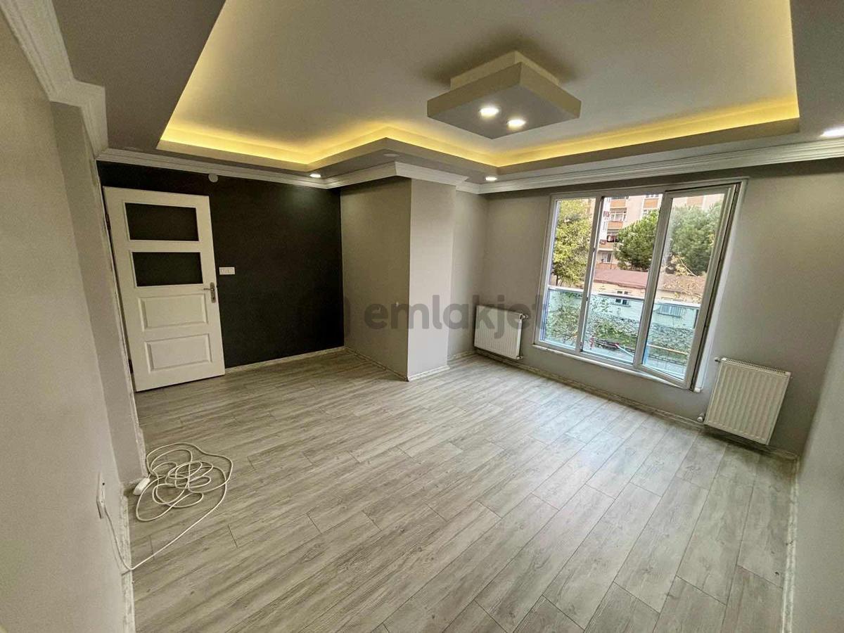 75.yıl Mah. Satılık 2+1 Asansörlü Balkonlu Arakat Daire - 5