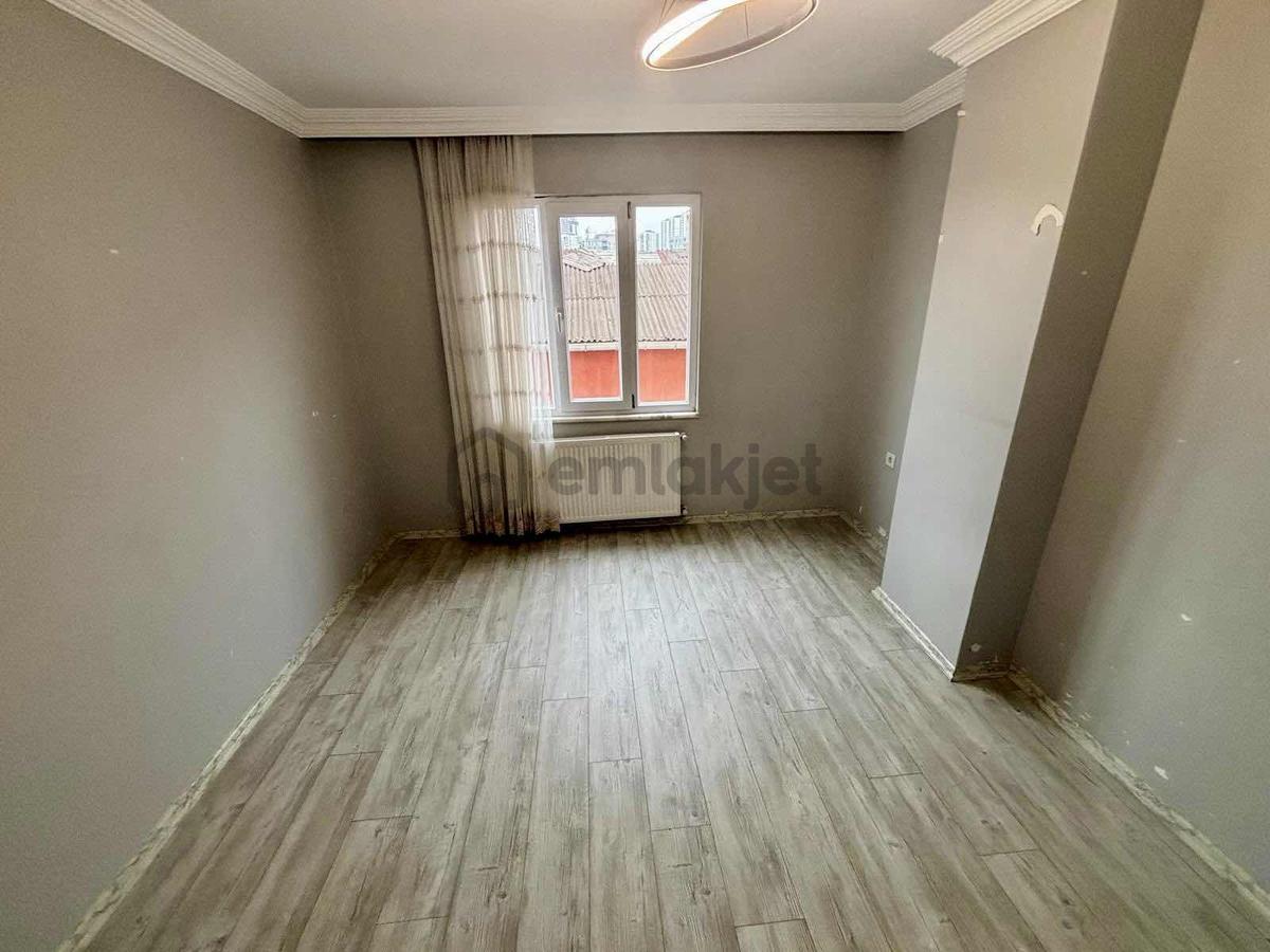75.yıl Mah. Satılık 2+1 Asansörlü Balkonlu Arakat Daire - 21