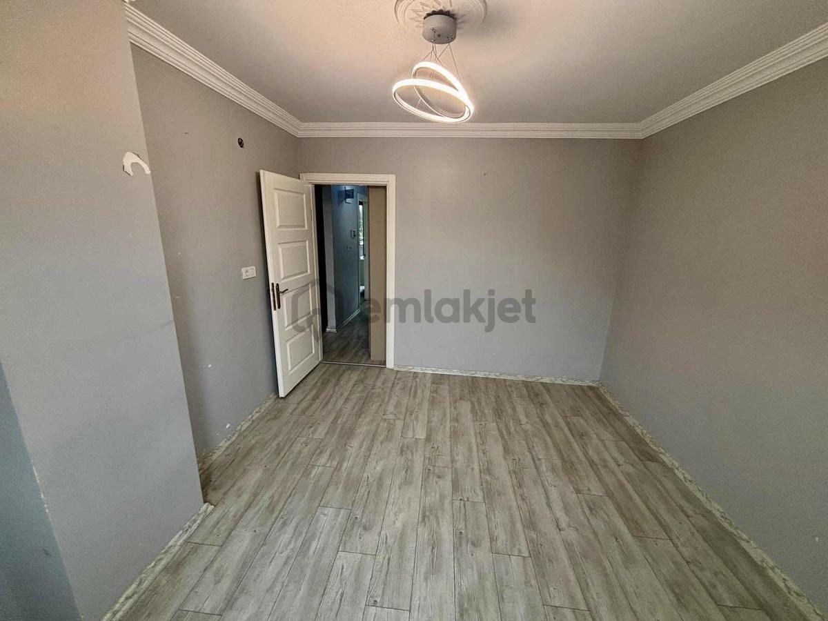 75.yıl Mah. Satılık 2+1 Asansörlü Balkonlu Arakat Daire - 25