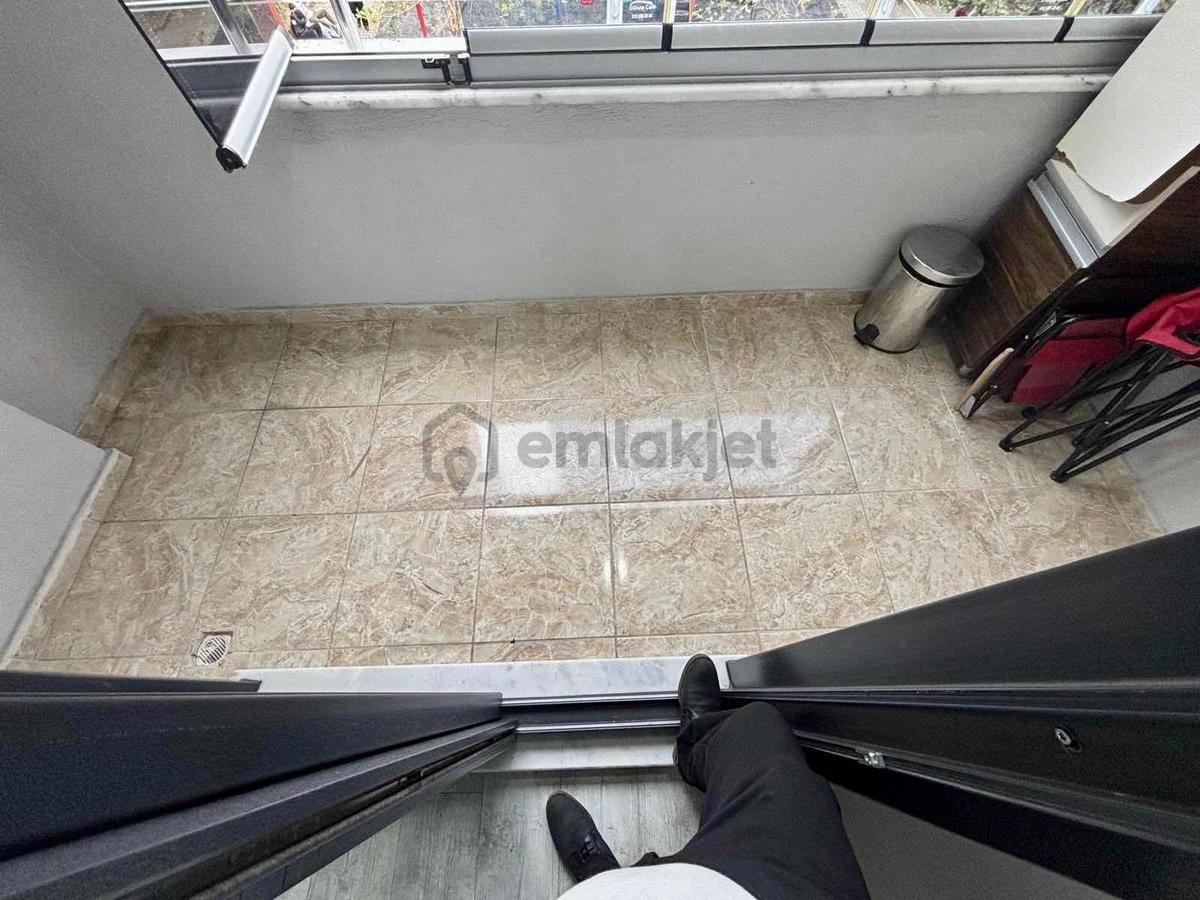 75.yıl Mah. Satılık 2+1 Asansörlü Balkonlu Arakat Daire - 15