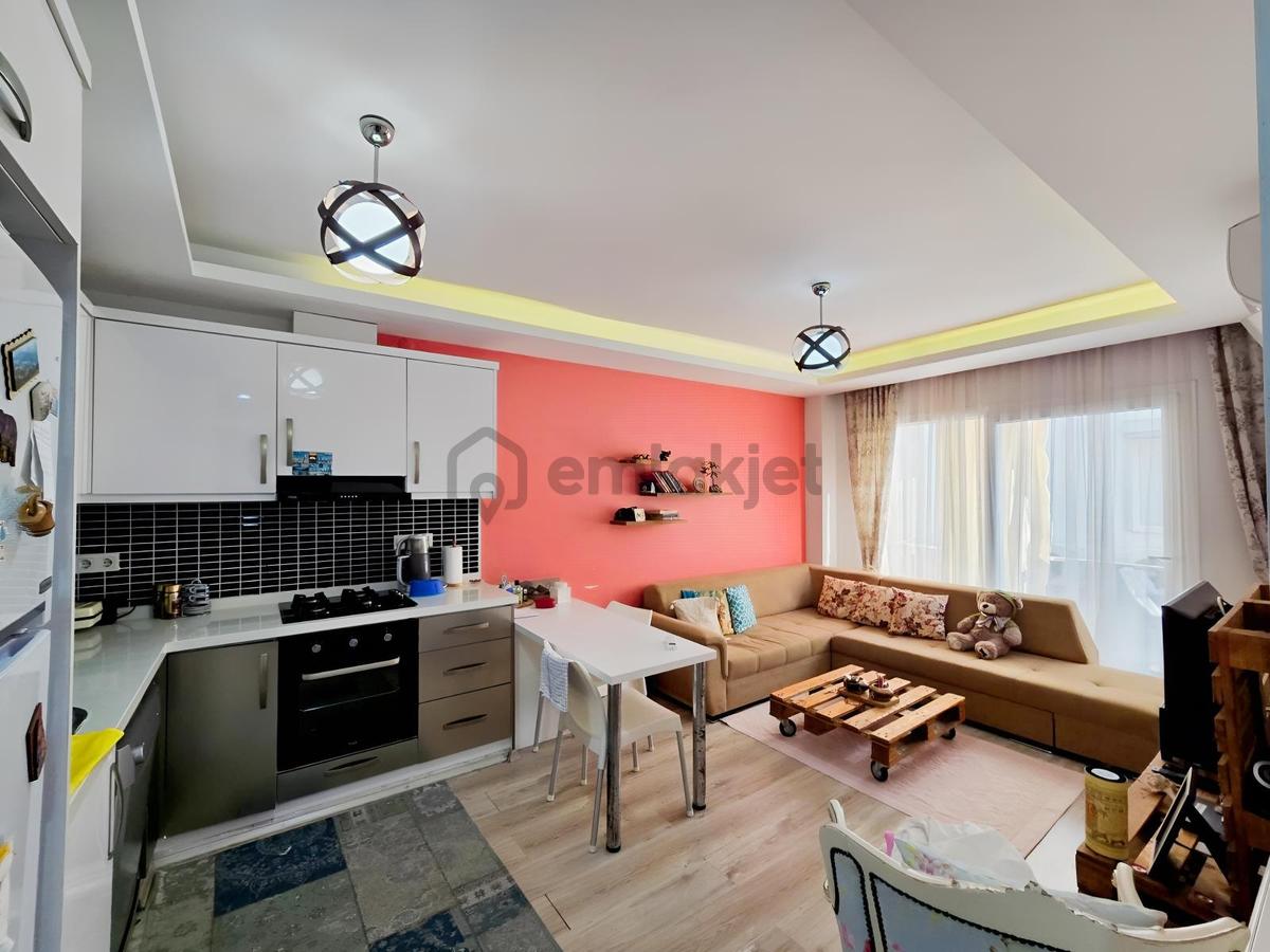 Kuşadası Merkezde Kiralık 1+1 Eşyalı Daire