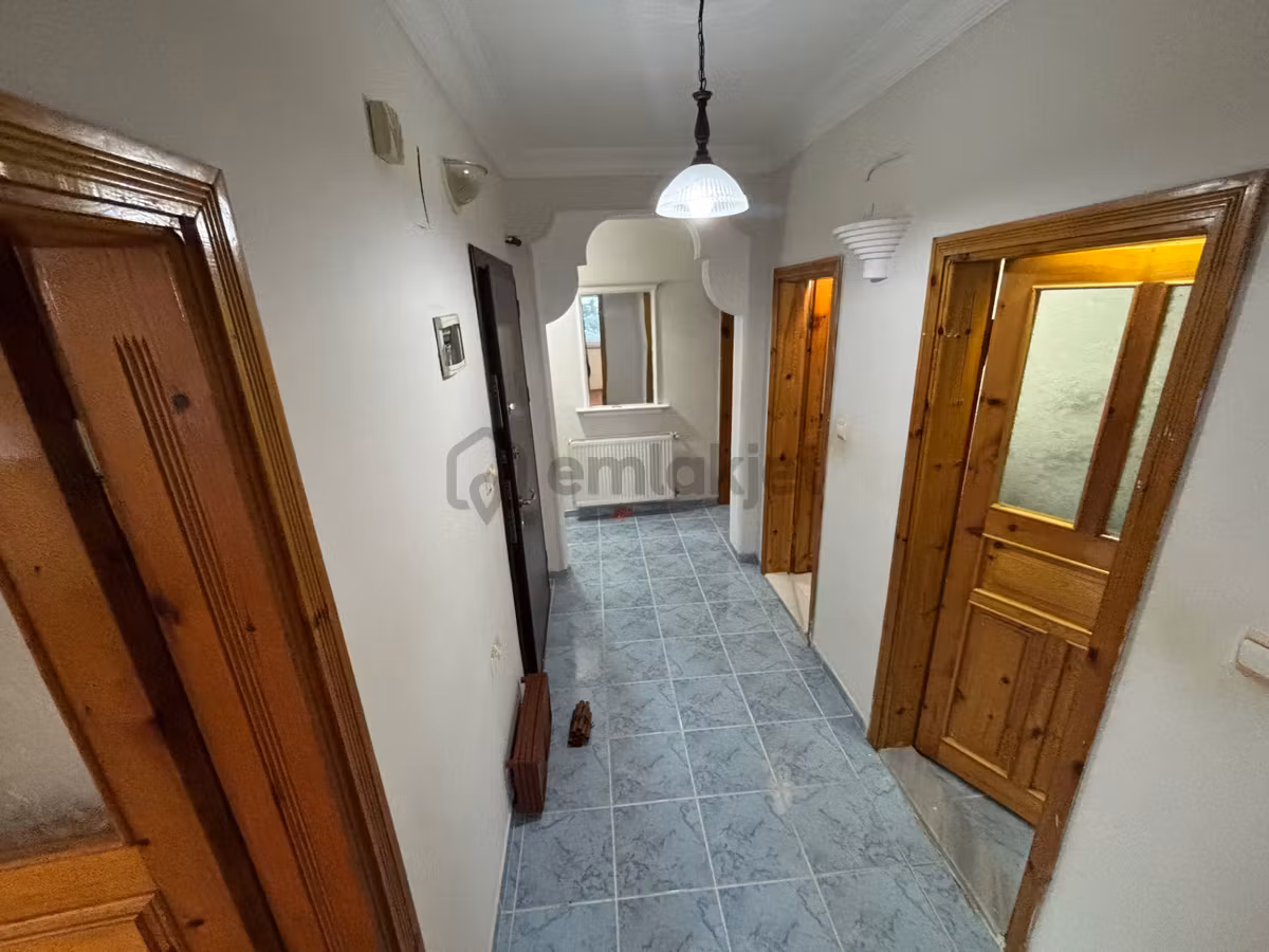 Trabzon Üniversite Mahallesinde Kiralık 3+1 Daire - 17