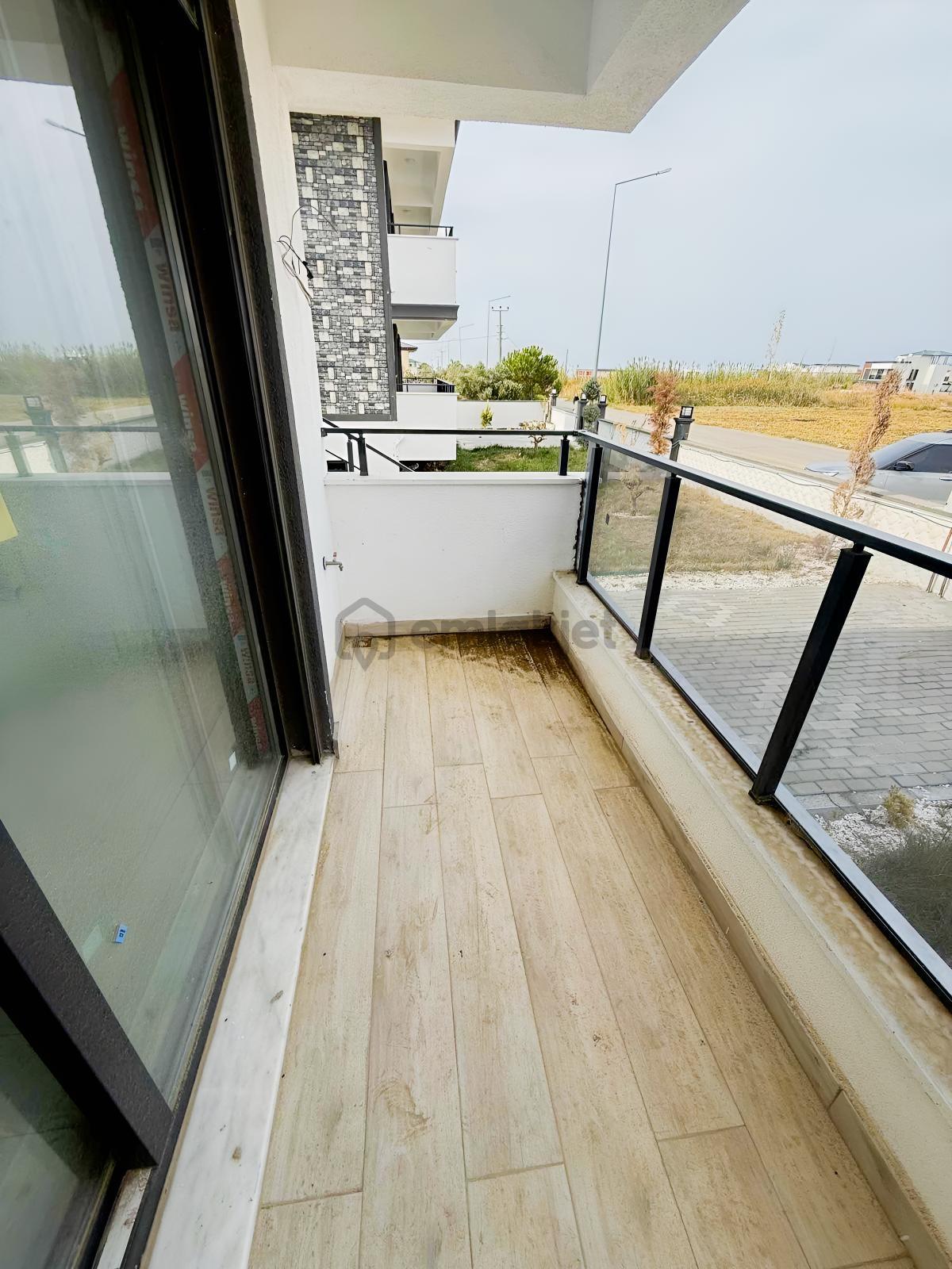 Yamaç Emlaktan Site İçinde 1+1 Daire - 6