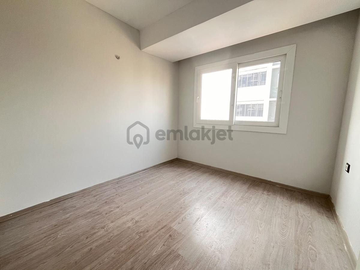 Mithatpaşa'da 3+1 Dogalgazlı Merkezi Konum Daire - 8