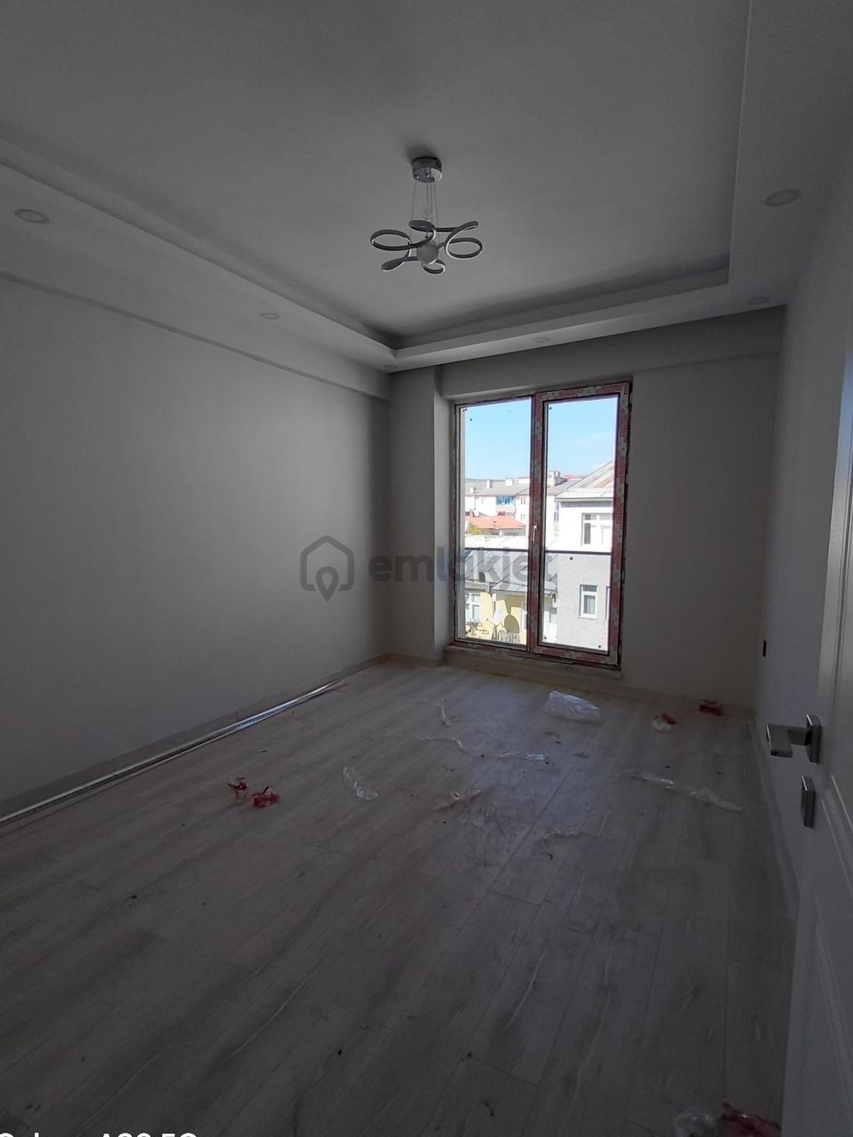 Koç Emlaktan Satılık 1+1 Sıfır Daire - 6