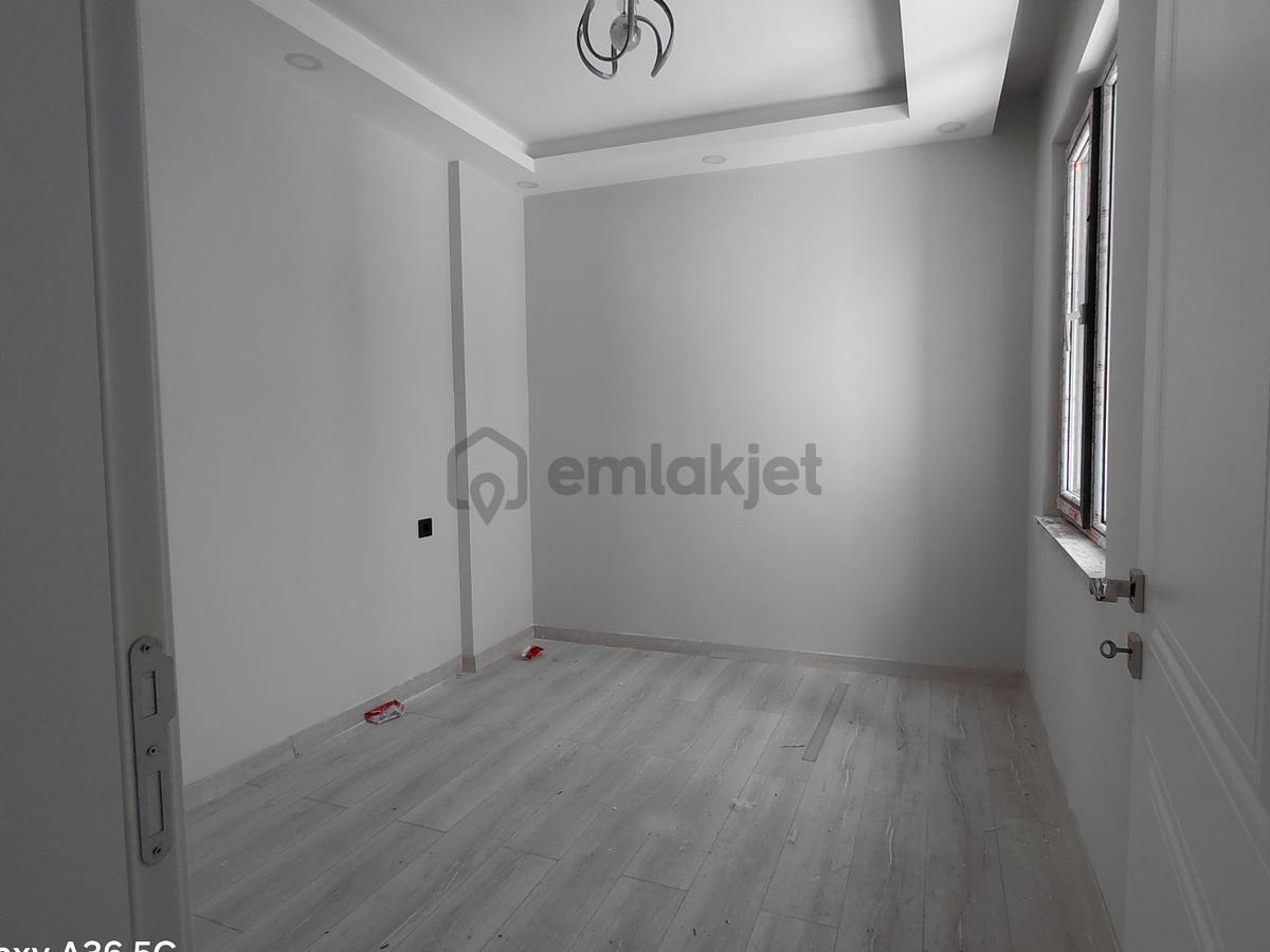 Koç Emlaktan Satılık 1+1 Sıfır Daire - 4