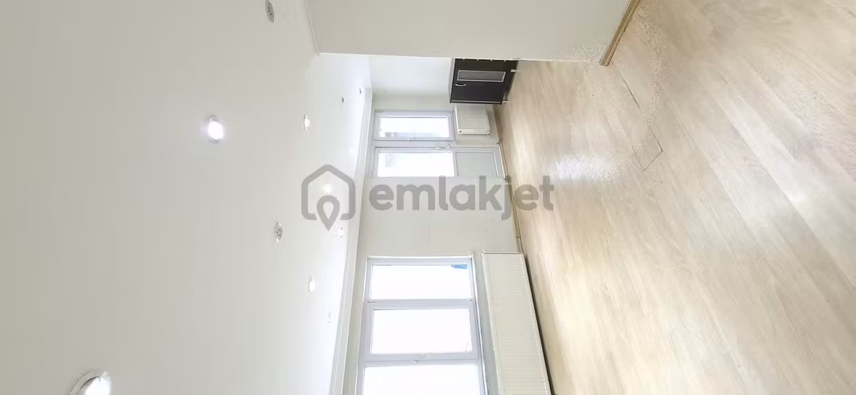 Çiğdem Emlak,dan Veliefendi Mah Giriş Kat Kiralık 2+1 Daire - 12