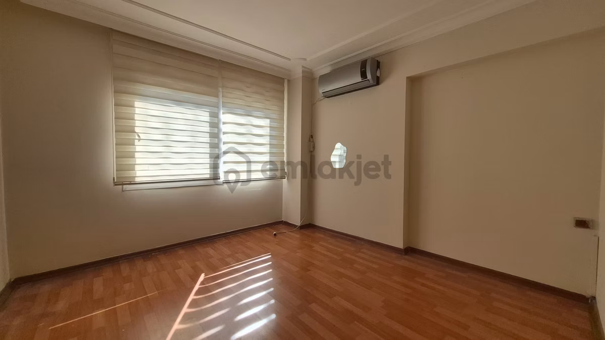Özkanlarda Yaşar Üniversitesi Karşısı 2+1 Kiralık - 13