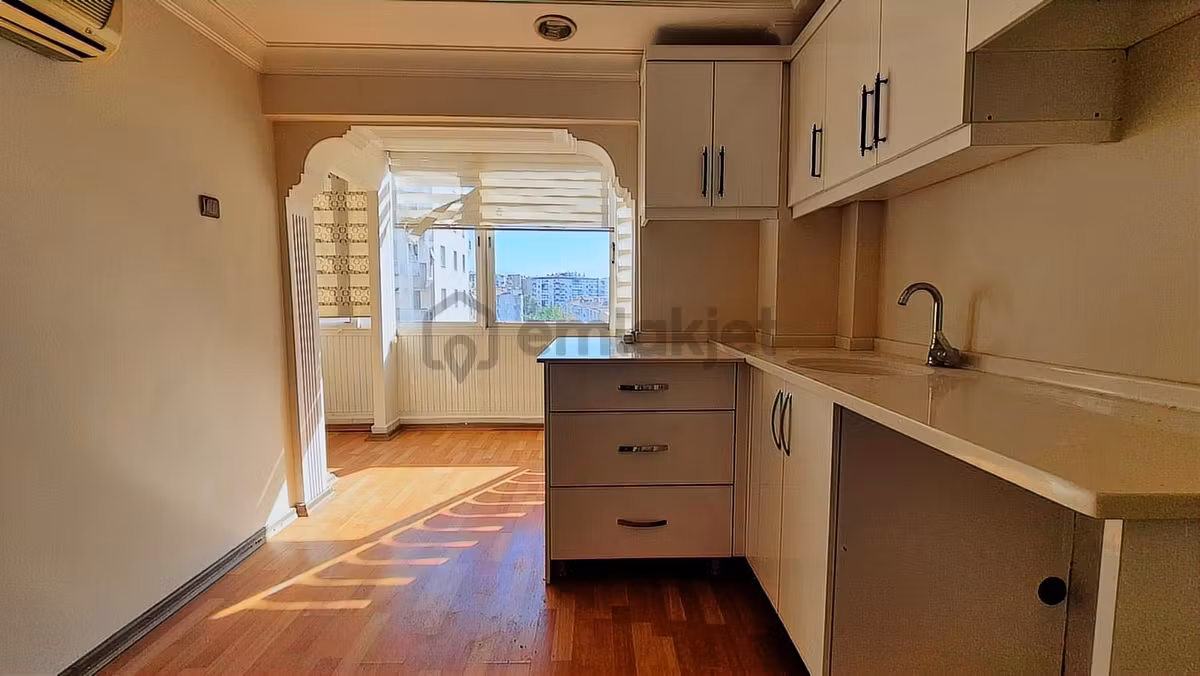 Özkanlarda Yaşar Üniversitesi Karşısı 2+1 Kiralık - 7