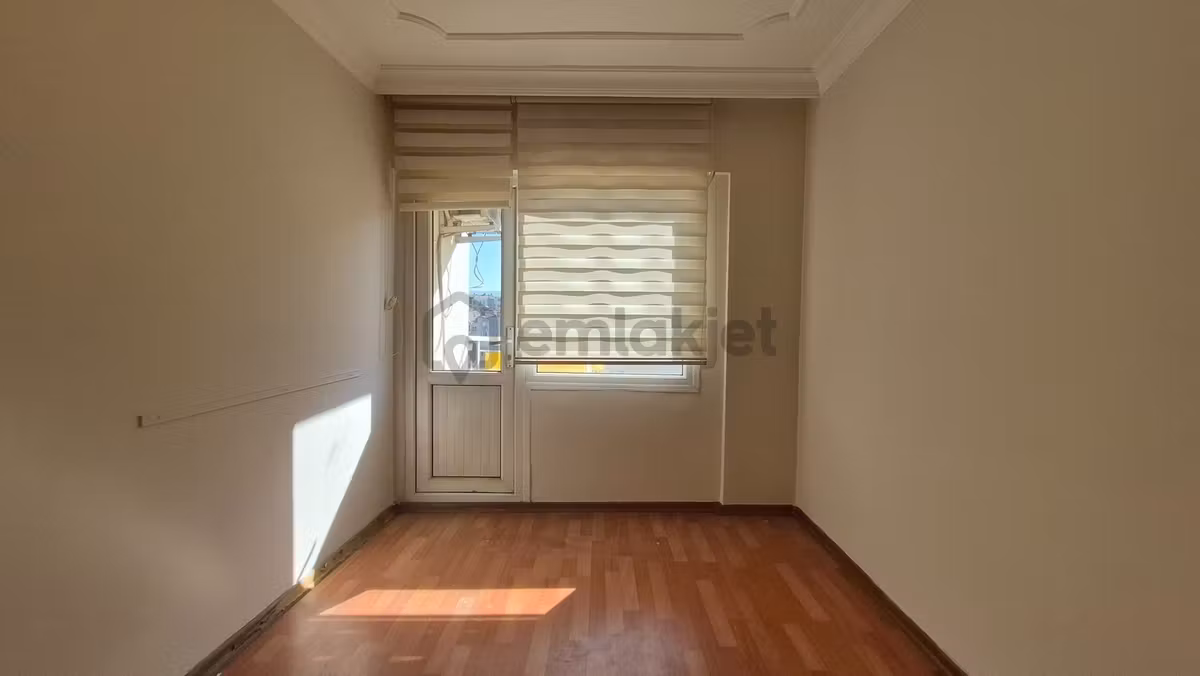 Özkanlarda Yaşar Üniversitesi Karşısı 2+1 Kiralık - 16