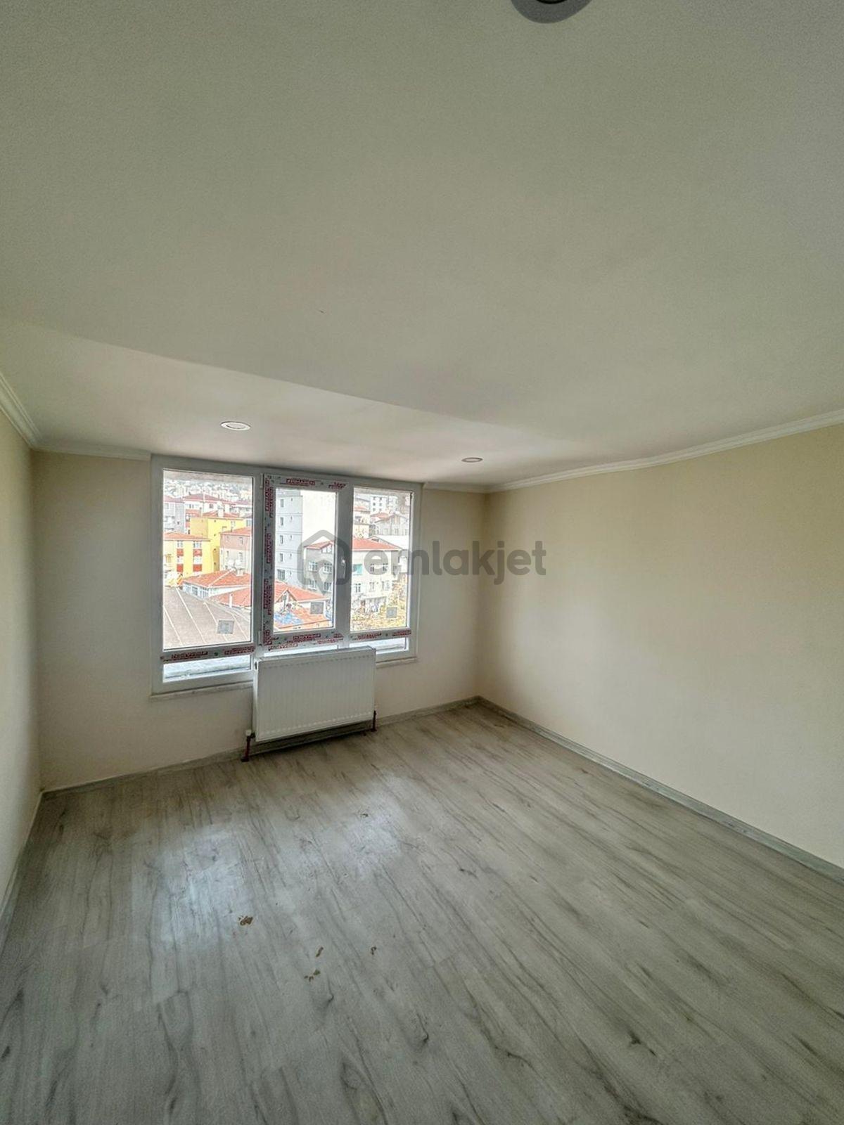 Mertcan'dan Mithatpaşa Cad Üzerinde 4+1 Teraslı Lüks Dubleks Daire - 21