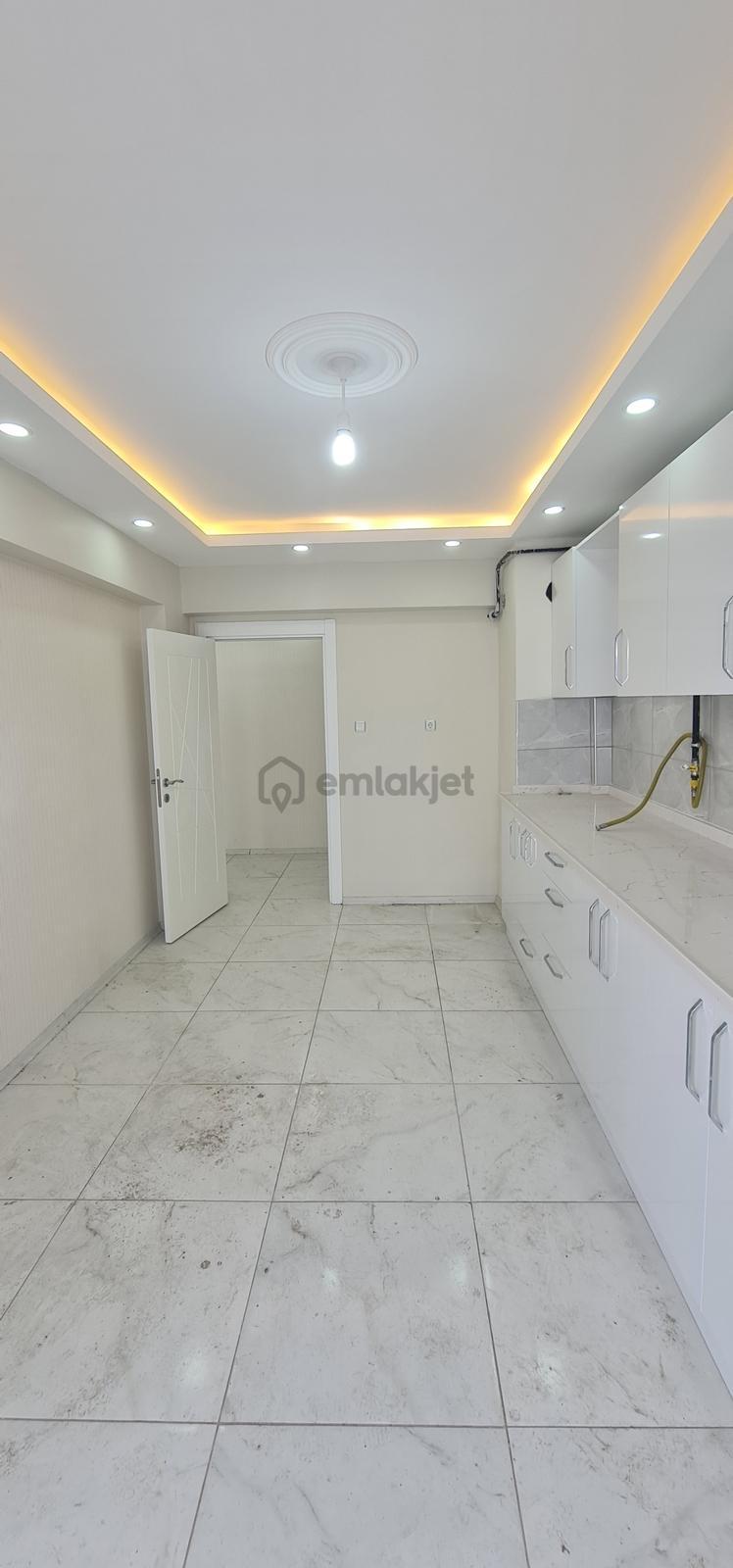 Necmettin Erbakan Bulvarı Üzerinde Kiralık 3+1 - 5