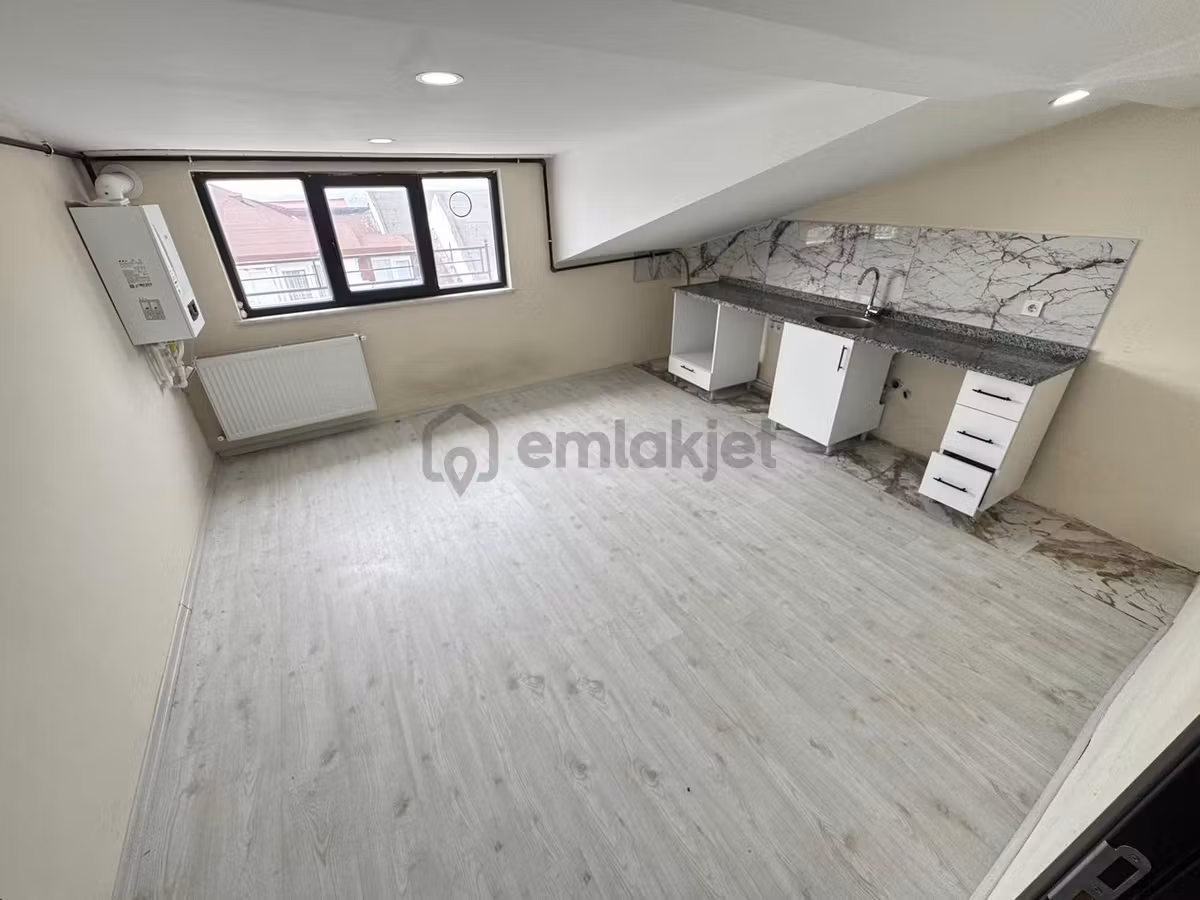 Arnavutköy Merkezde Kıralık Daıre - 2