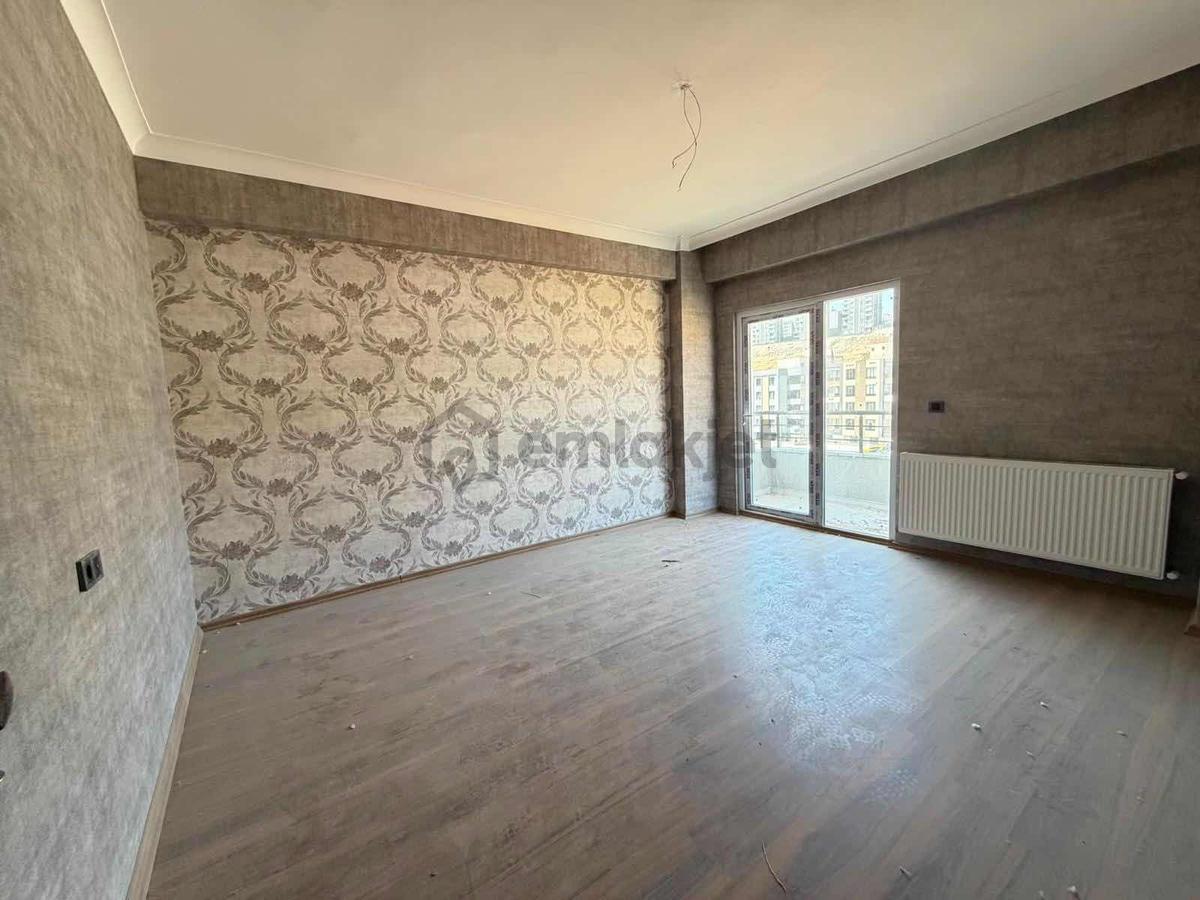 Yeşilloft'tan Kiralık 2+0 Daire - 2