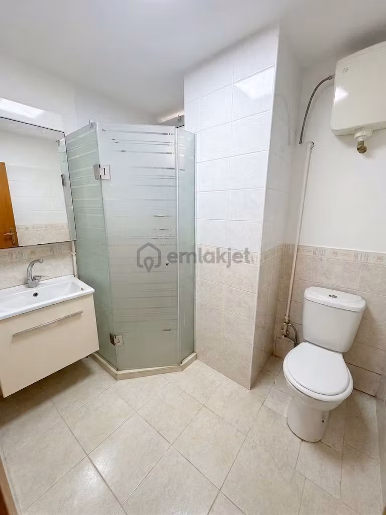 Tarabya'da 1+1 Yeni Boyalı, Kullanışlı, Temiz Kiralık Daire - 7
