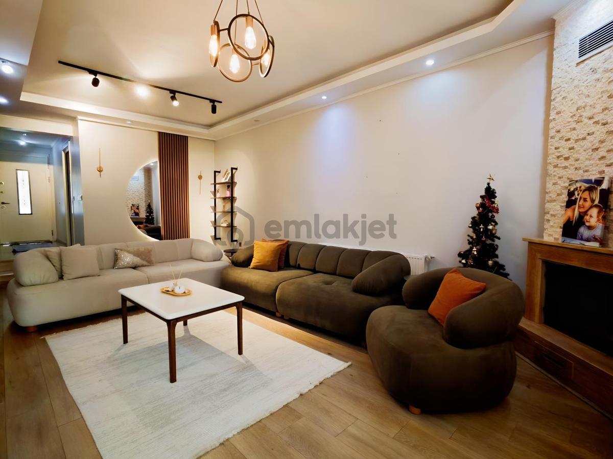 Deniztepe Evlerin'de Lüks 4+2 Kiralık Villa - 16