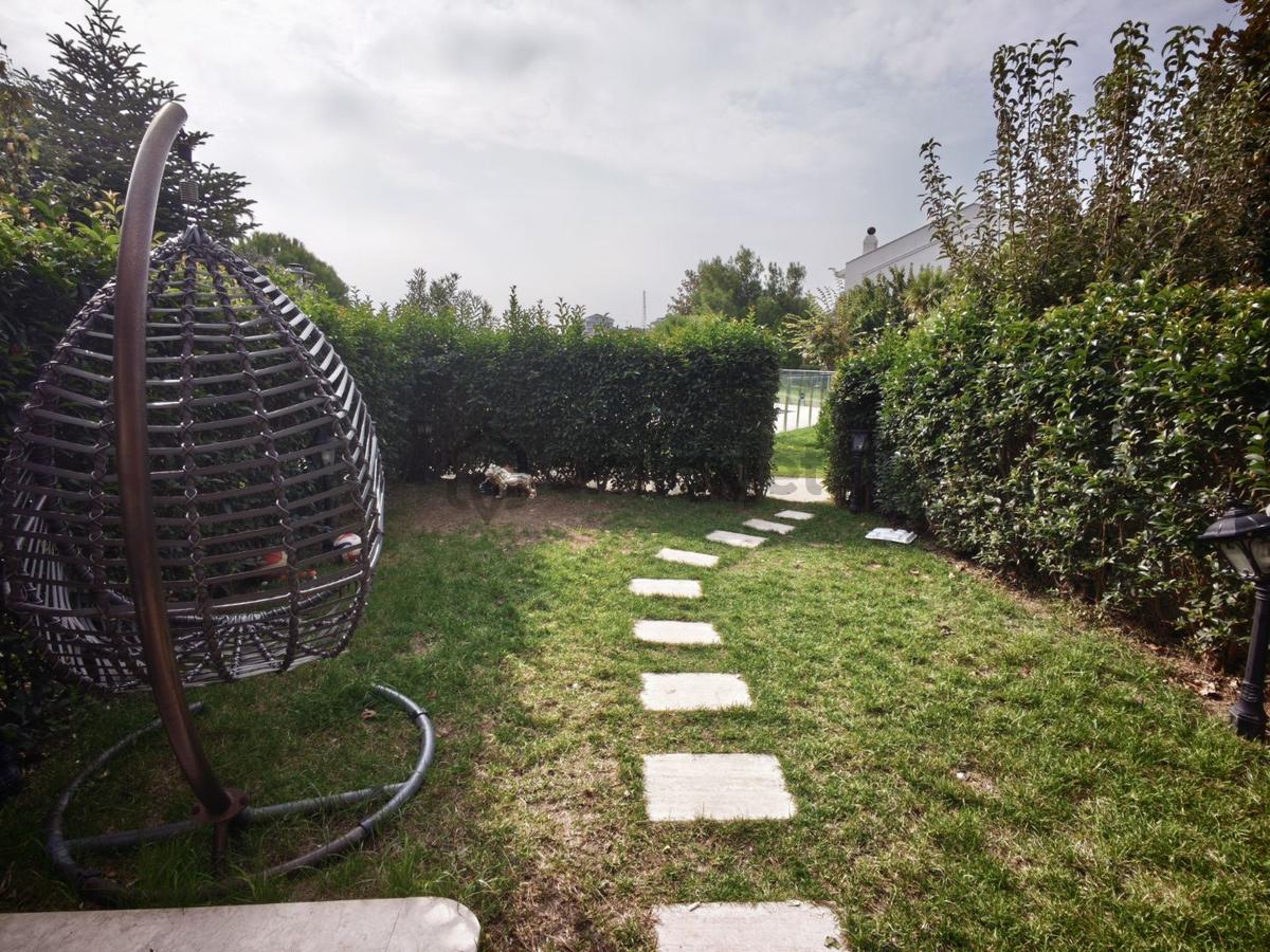 Deniztepe Evlerin'de Lüks 4+2 Kiralık Villa - 18