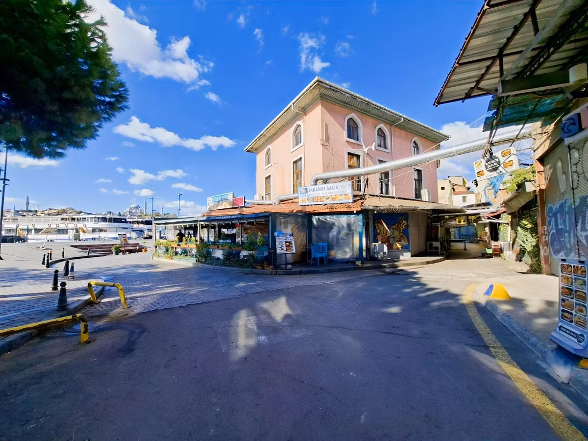 İstanbul Karaköy'de Devren Kiralık Dükkan