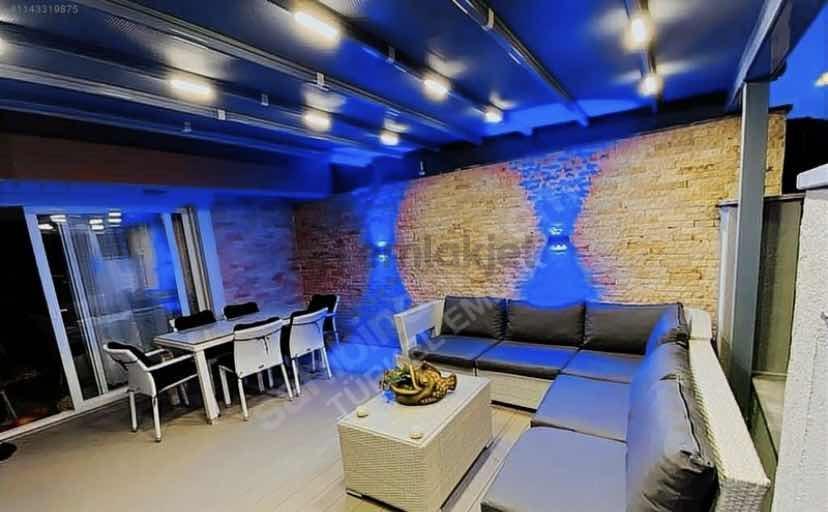 Satılık 4+1 Havuzlu Villa - 10