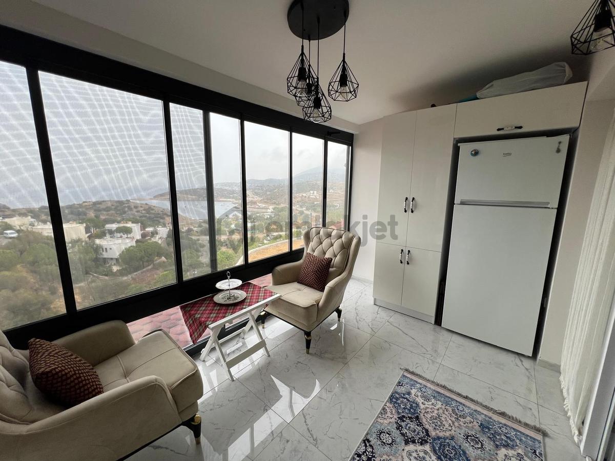 Foça Çanak Sitesi'nde Manzaralı Satılık Lüks Tadilatlı 2+2 Daire - 13