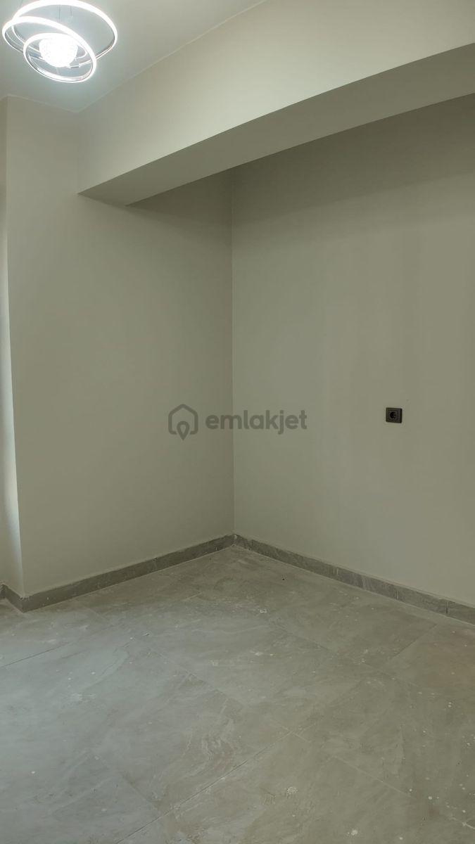 Lehandan Yamaçtepede Yatırımlık Ara Kat 2+0 Daire - 4