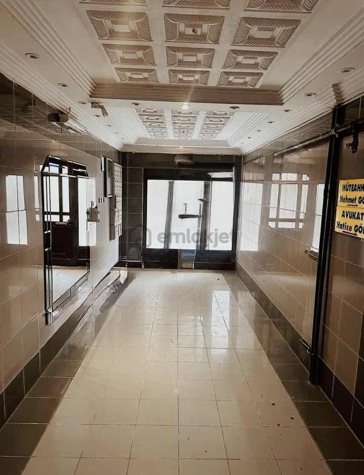 Yeşilyolda Satılık Ofis Dupleks 140 M2 3+2 - 3