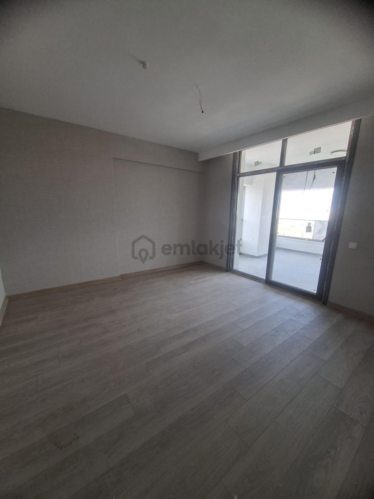 Ned Çiçeklide 4+1 180m2 E.banyolu Güney Cephe Park Manzaralı - 9