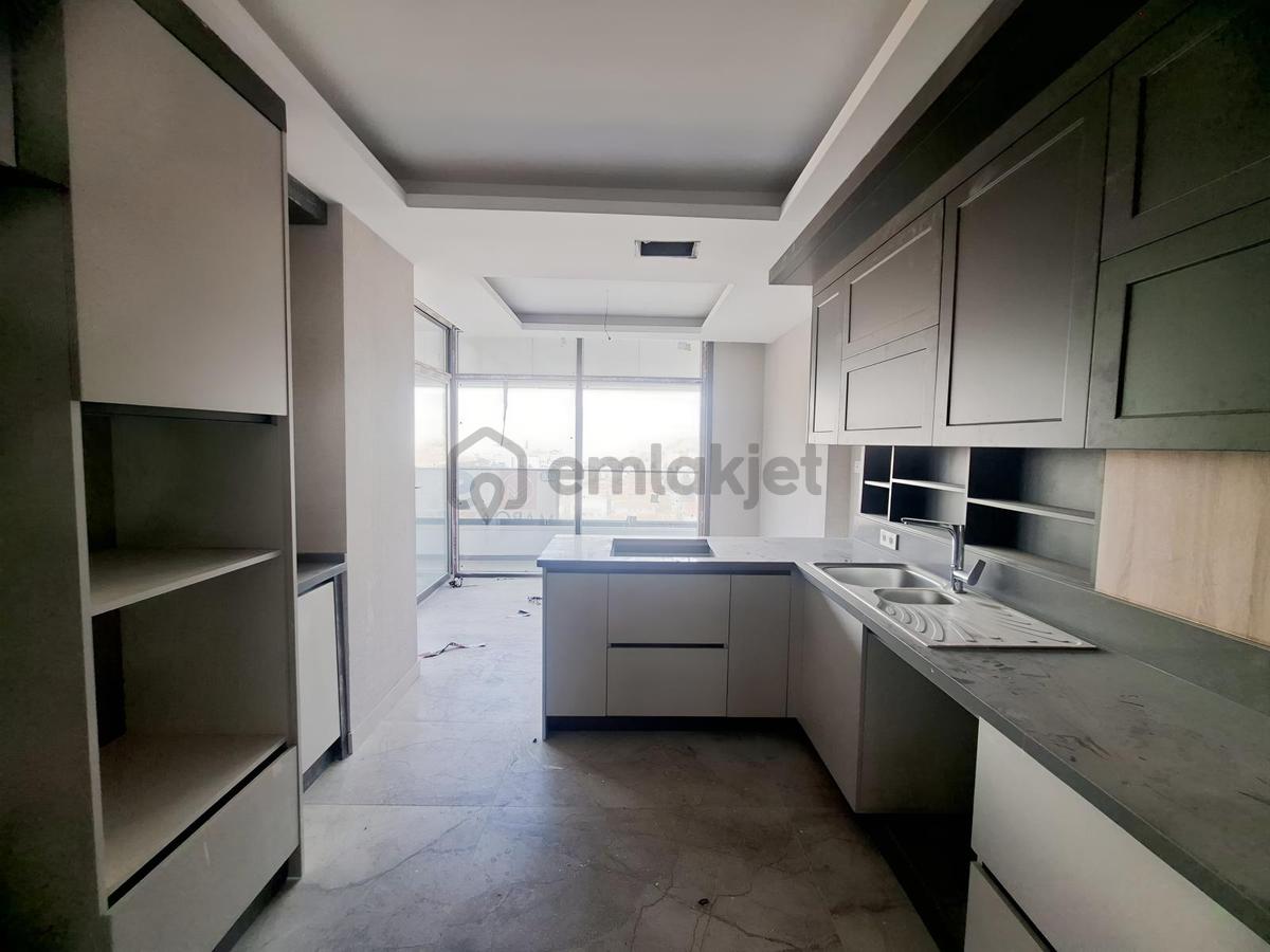 Ned Çiçeklide 4+1 180m2 E.banyolu Güney Cephe Park Manzaralı - 34