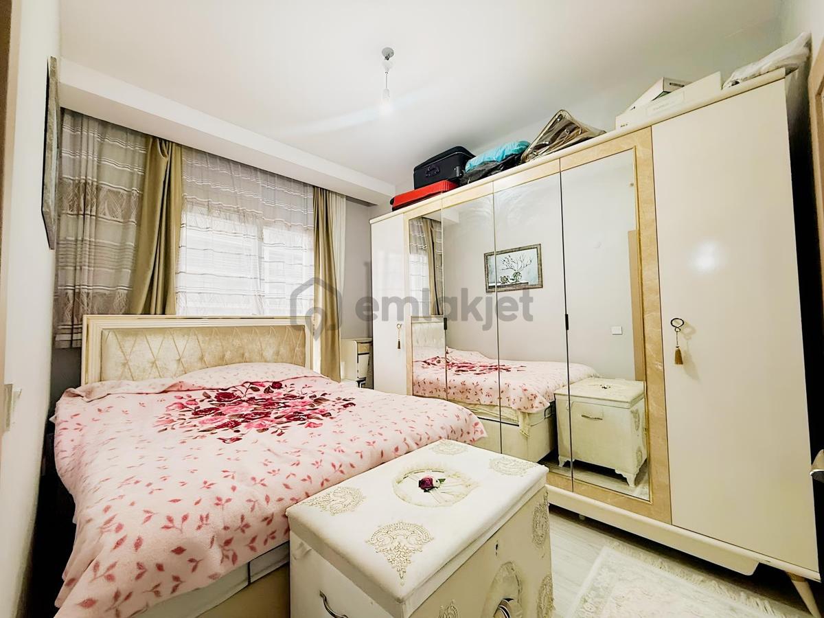 Metrobüse Marmara Park'a Komşu Site İçinde 2+1 Balkonlu Daire - 17