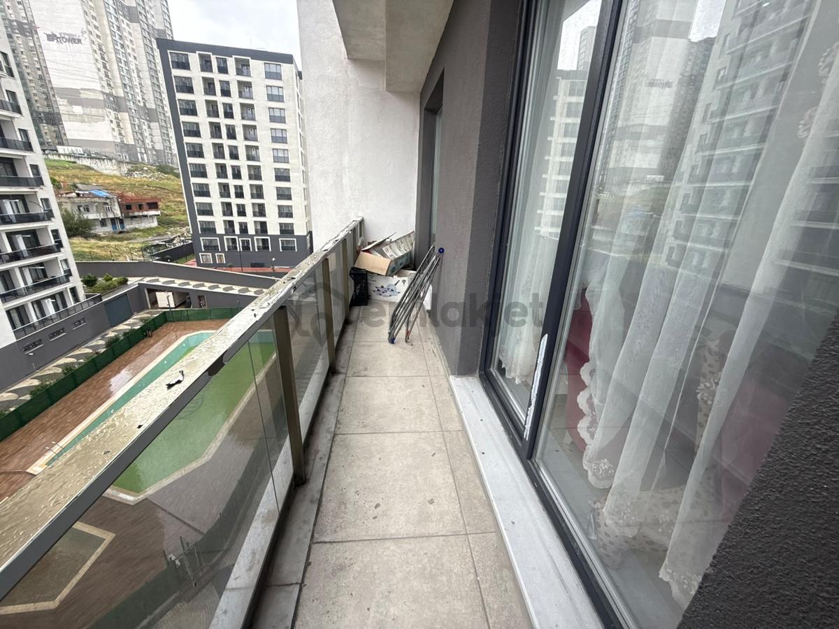 Metrobüse Marmara Park'a Komşu Site İçinde 2+1 Balkonlu Daire - 38