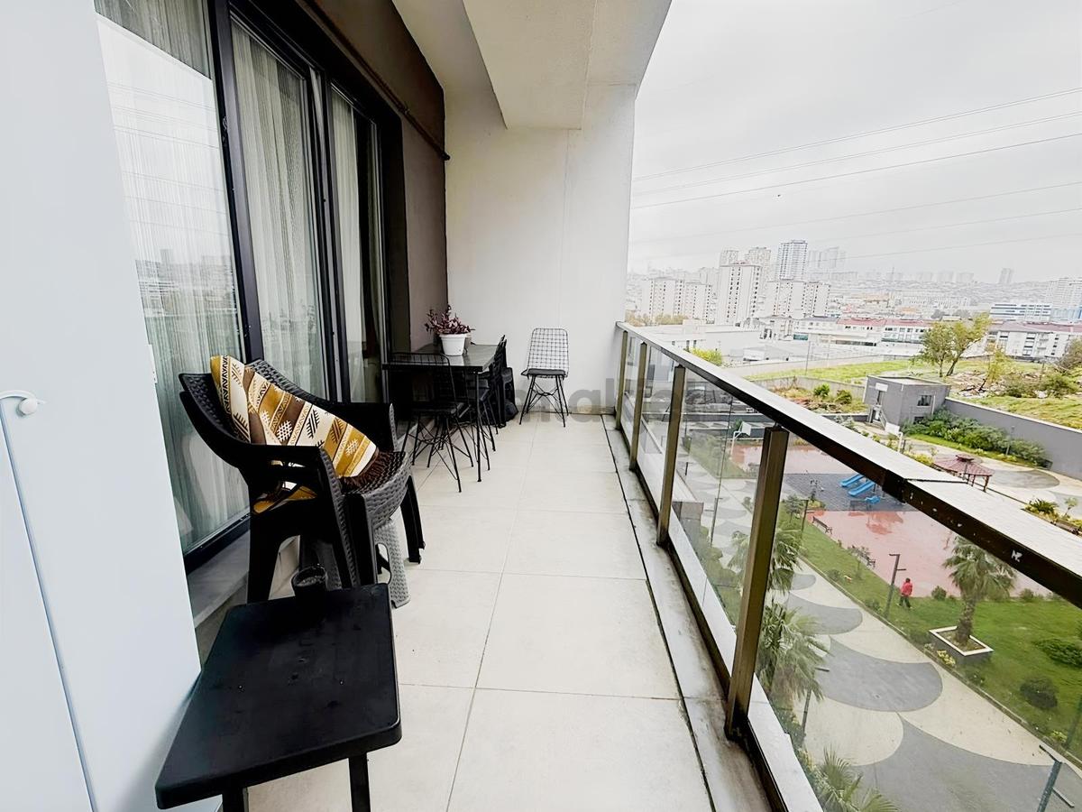 Metrobüse Marmara Park'a Komşu Site İçinde 2+1 Balkonlu Daire - 6