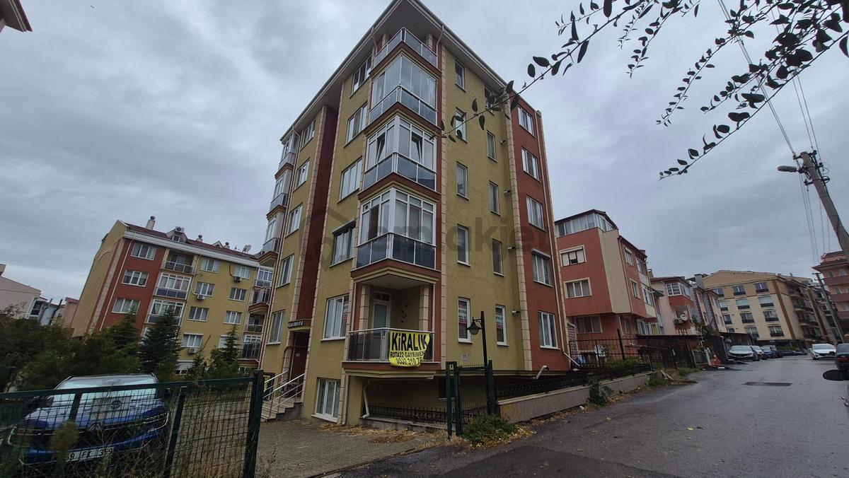 Edirne Şükrüpaşada Mükemmel Konumda, Geniş, Eşyalı Kiralık 1+1