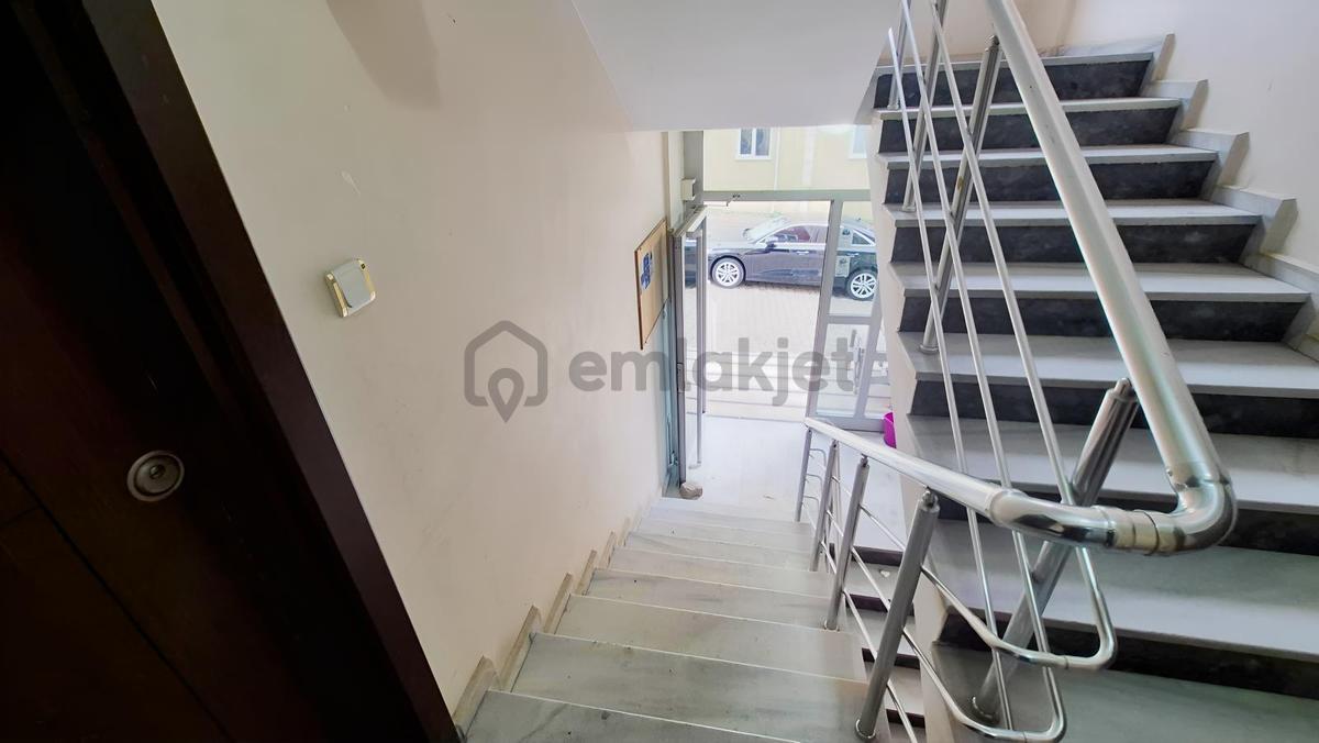 Edirne Şükrüpaşada Mükemmel Konumda, Geniş, Eşyalı Kiralık 1+1 - 18