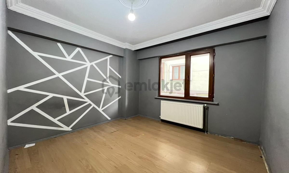 Bahçelievler Merkez Cadde Cephe Arakat Ön Cephe Kiralık Daire - 4