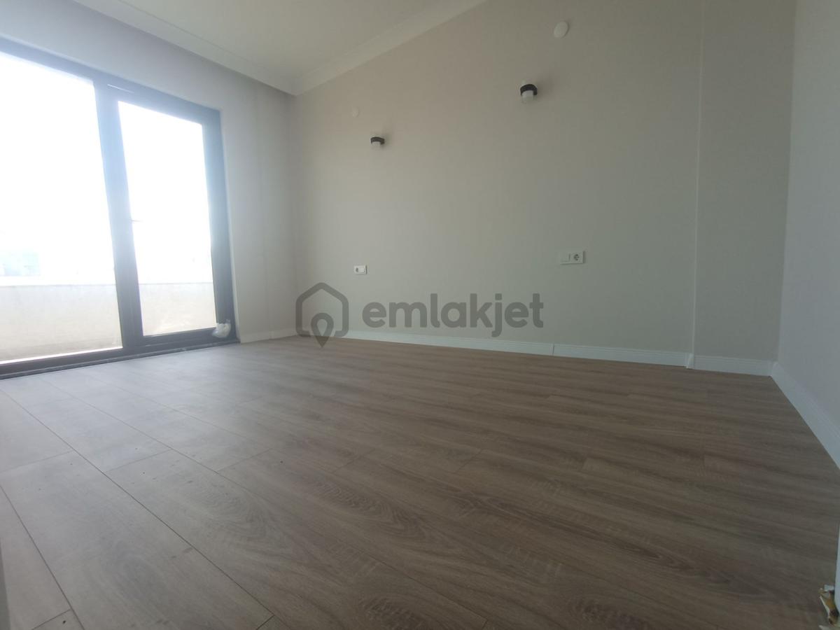 Başiskele Yeşilyurt Mah 2+1 Satılık Çatı Dublex Daire - 8