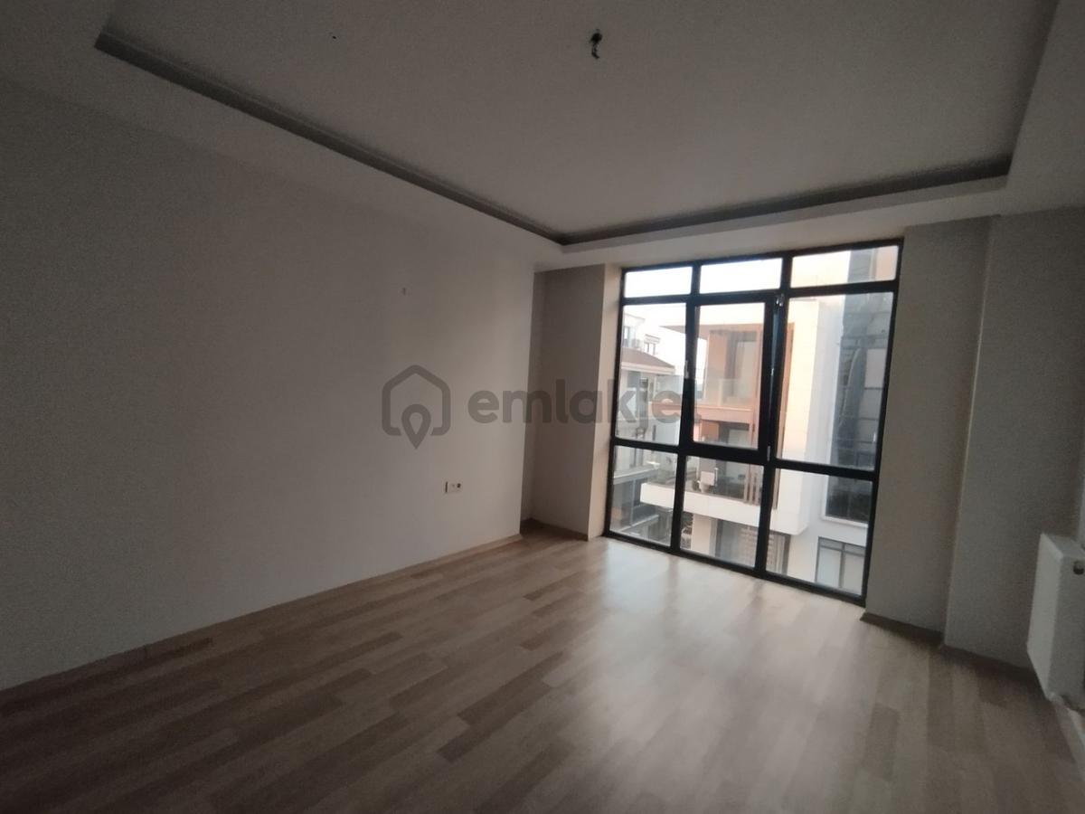 Başiskele Zeraykent De 3+1 Kiralık Arakat Daire - 16
