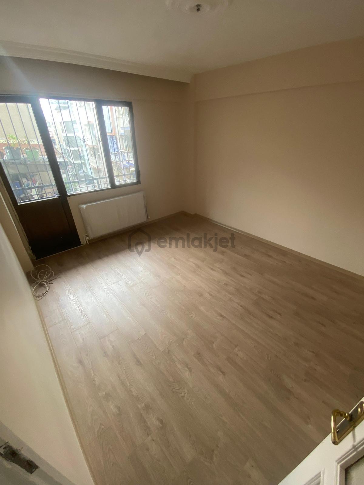 Bozyaka Cami Sokağı 2+1 Kiralık Daire - 13