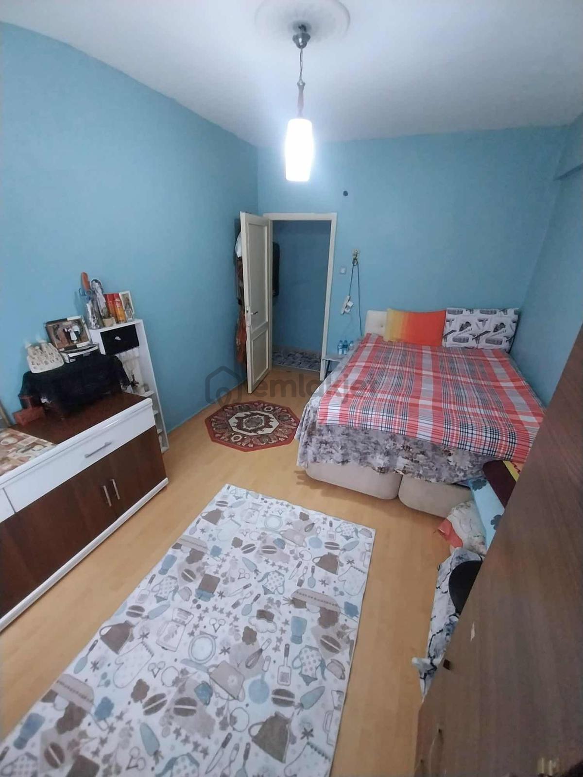 Esenyalıda 3+1 Arakat Satılık - 13