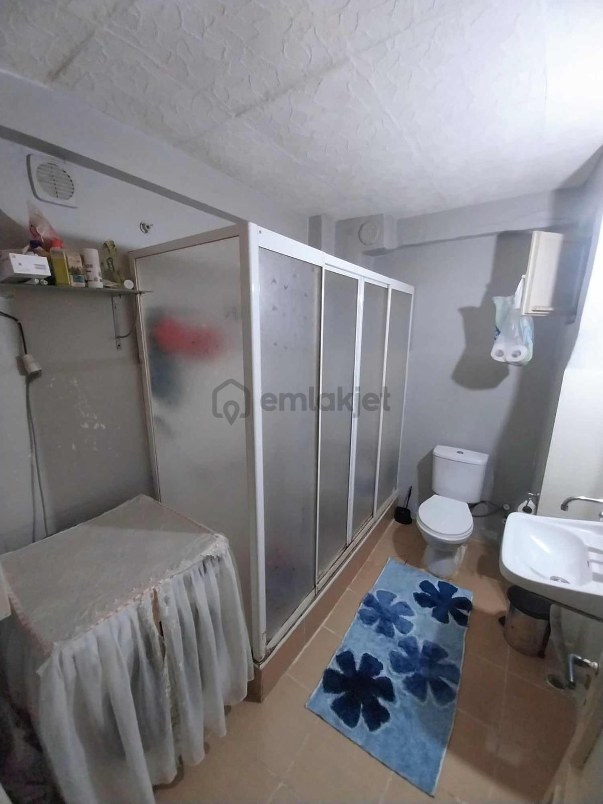 Esenyalıda 3+1 Arakat Satılık - 12