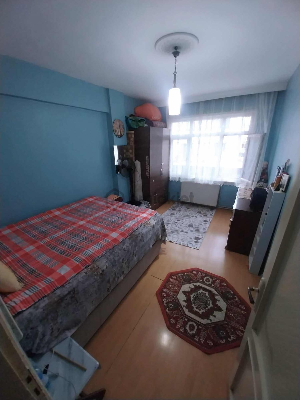 Esenyalıda 3+1 Arakat Satılık - 11