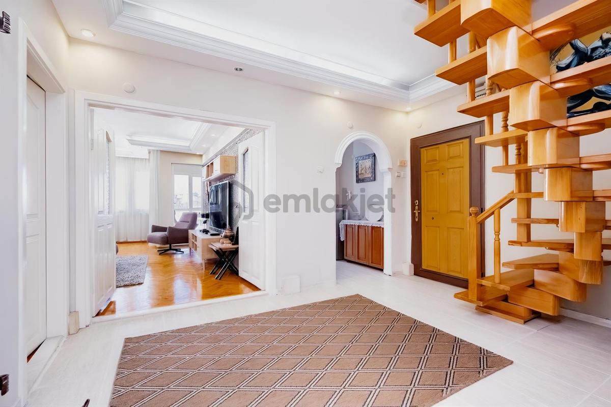 Kışla Mah. Cadde Üstü Asansörlü 4+1 Dubleks Şık Daire / Ofis - 30