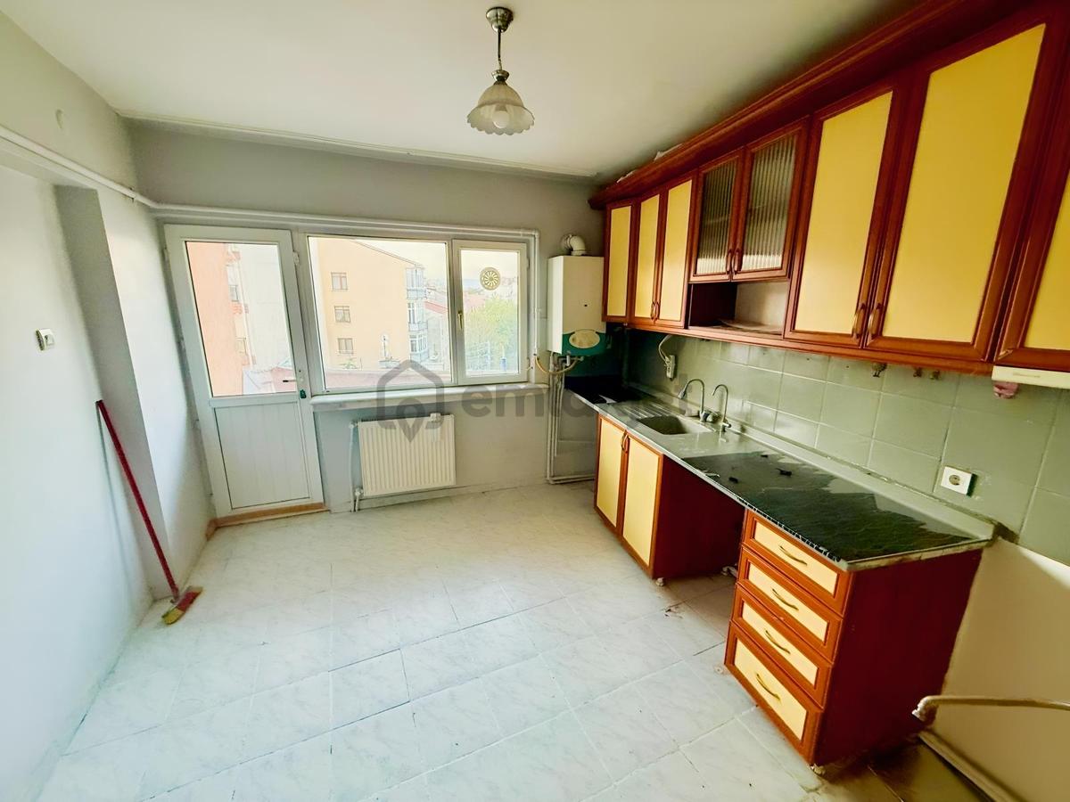 Yzg Den Seylap Caddesi Üzerinde Satılık Asansörlü 3+1 Daire - 11