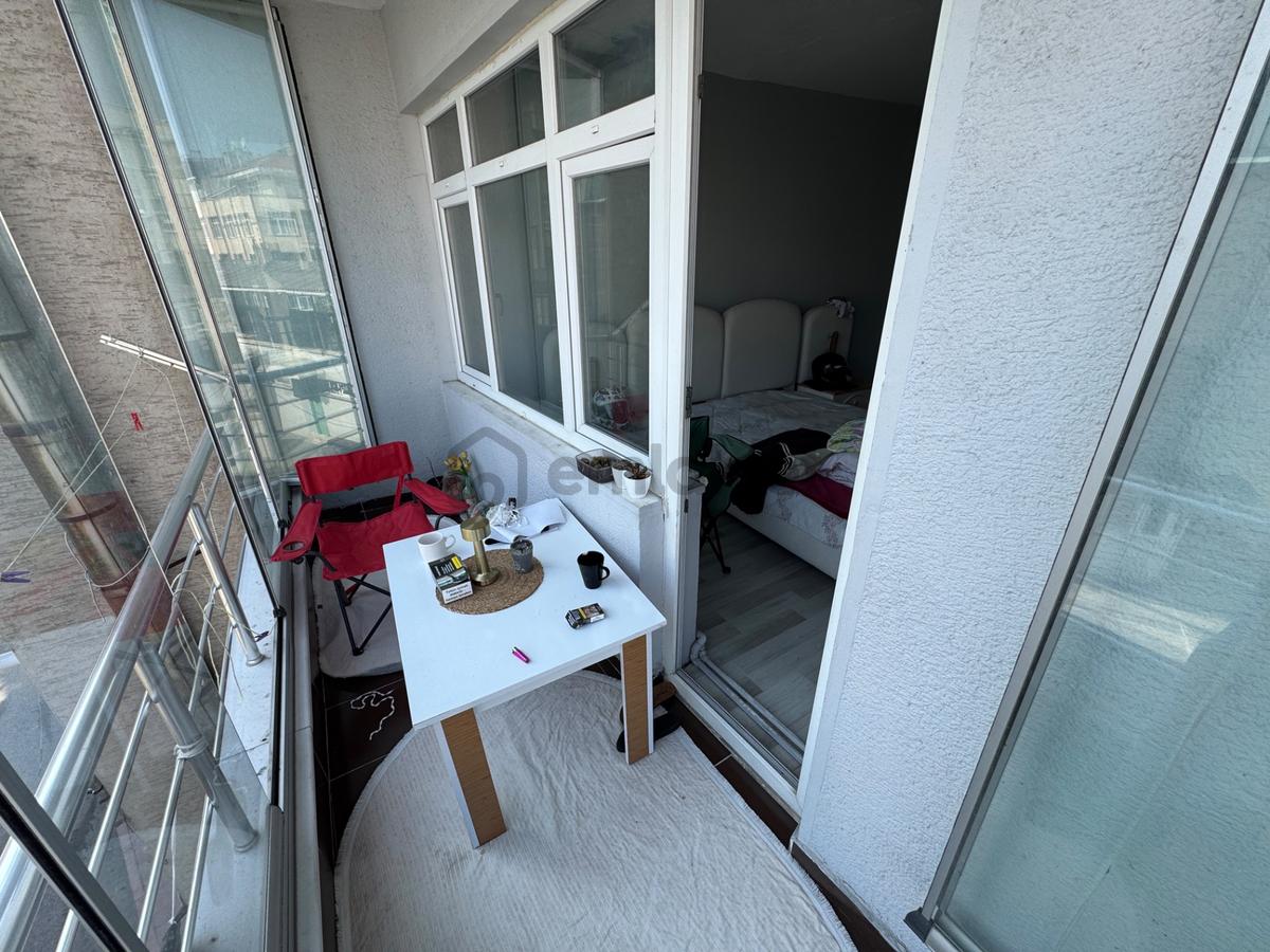 Rasathane Mahallesinde İci Temiz Yapılı Satılık Daire - 9