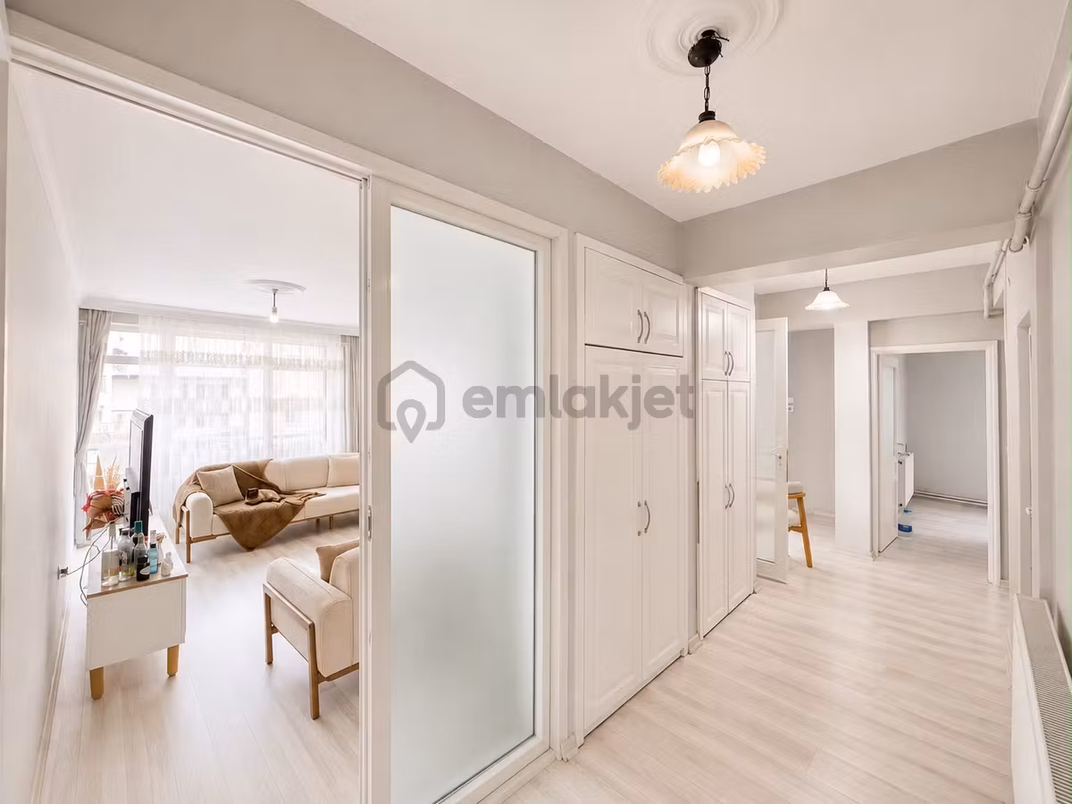 Rasathane Mahallesinde İci Temiz Yapılı Satılık Daire - 7
