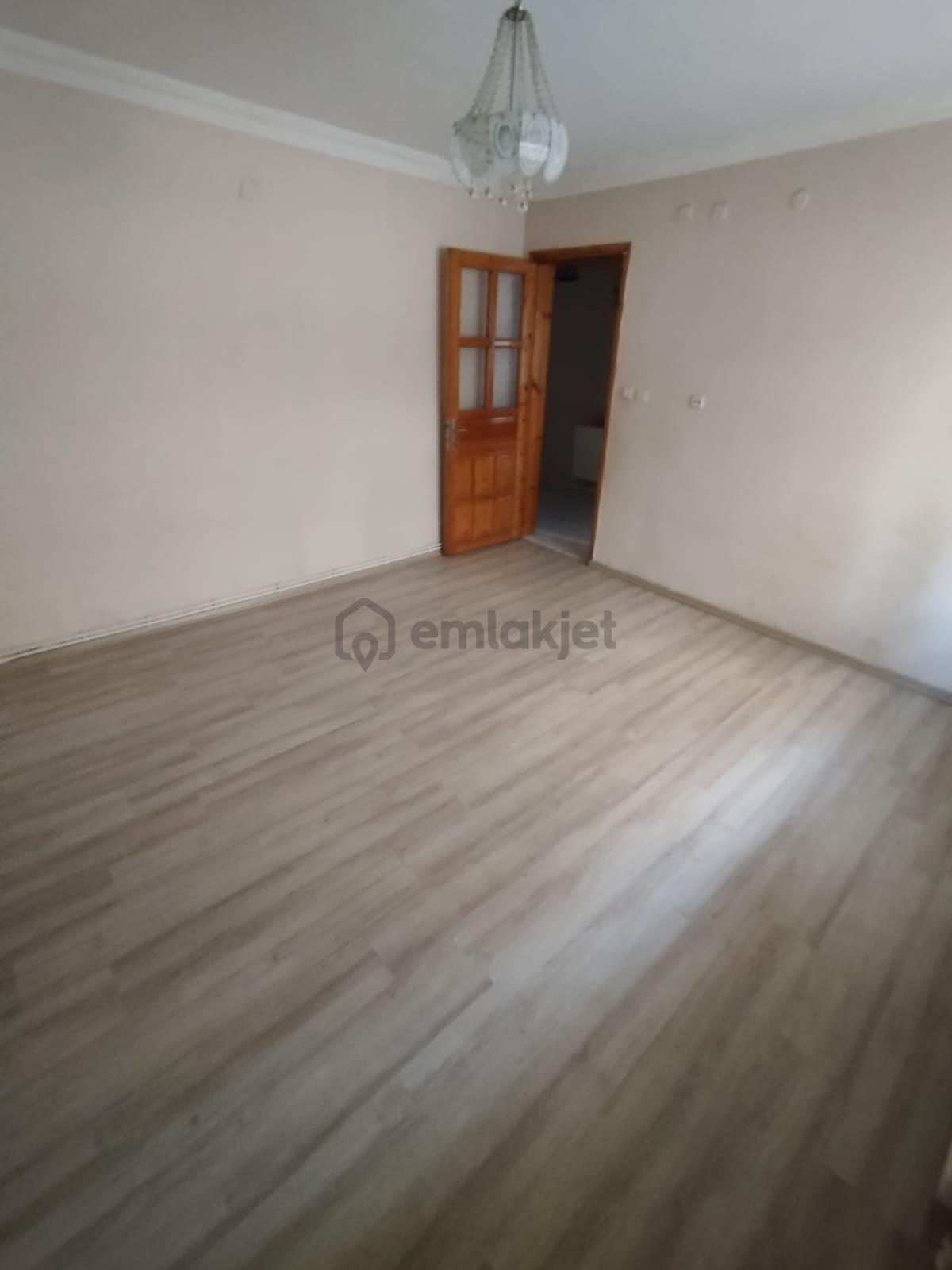 Dokuz Eylül Mahallesinde Kiralık 2+1 Daire - 13