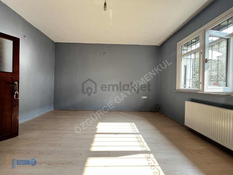 Özgürce'den Nenehatun Mh Cadde Yakını 2+1 Yüksek Giriş