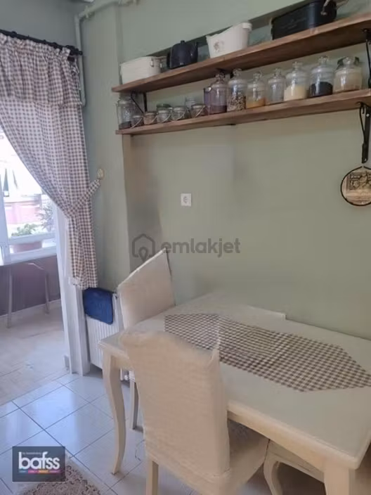 Öğretmenevi Yanında Merkezi Konumda Geniş 3+1 Daire - 26